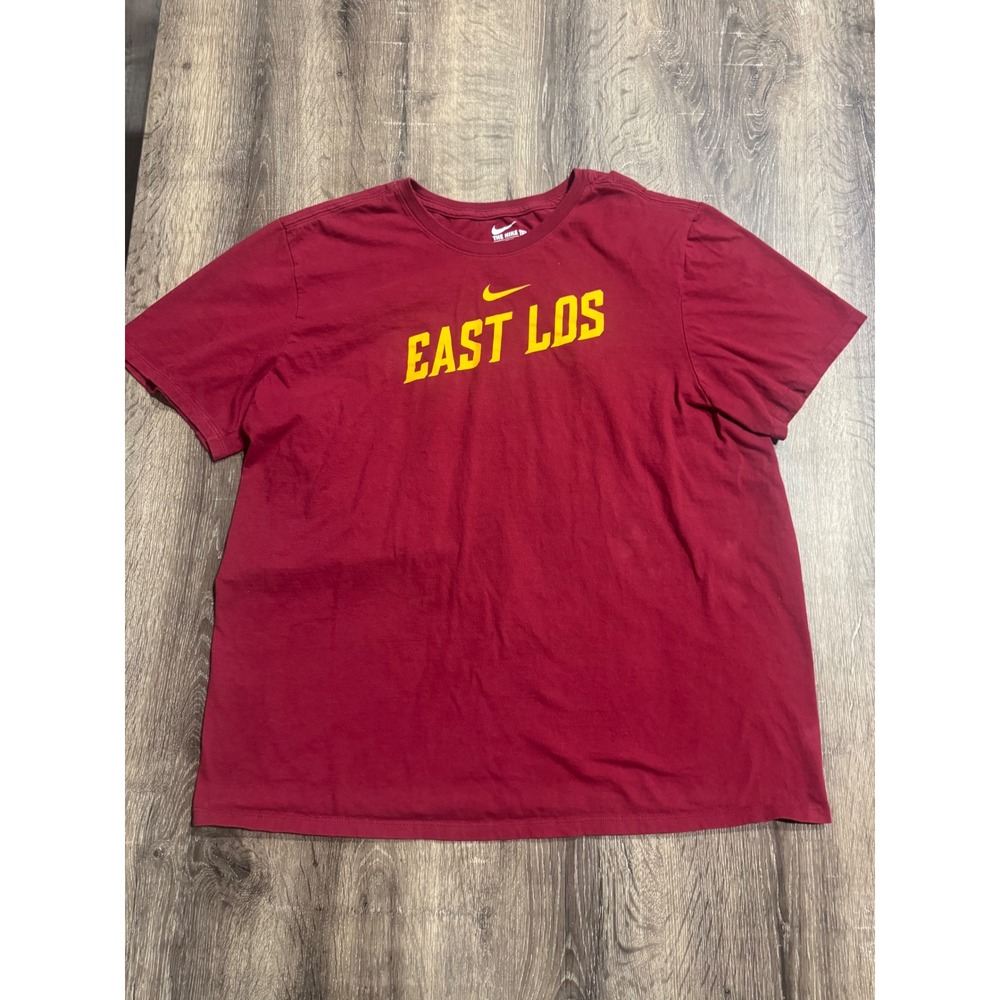 Nike East Los Graphic T-Shirt Mens XL Red Yellow Athletic Cut 561416-69W
